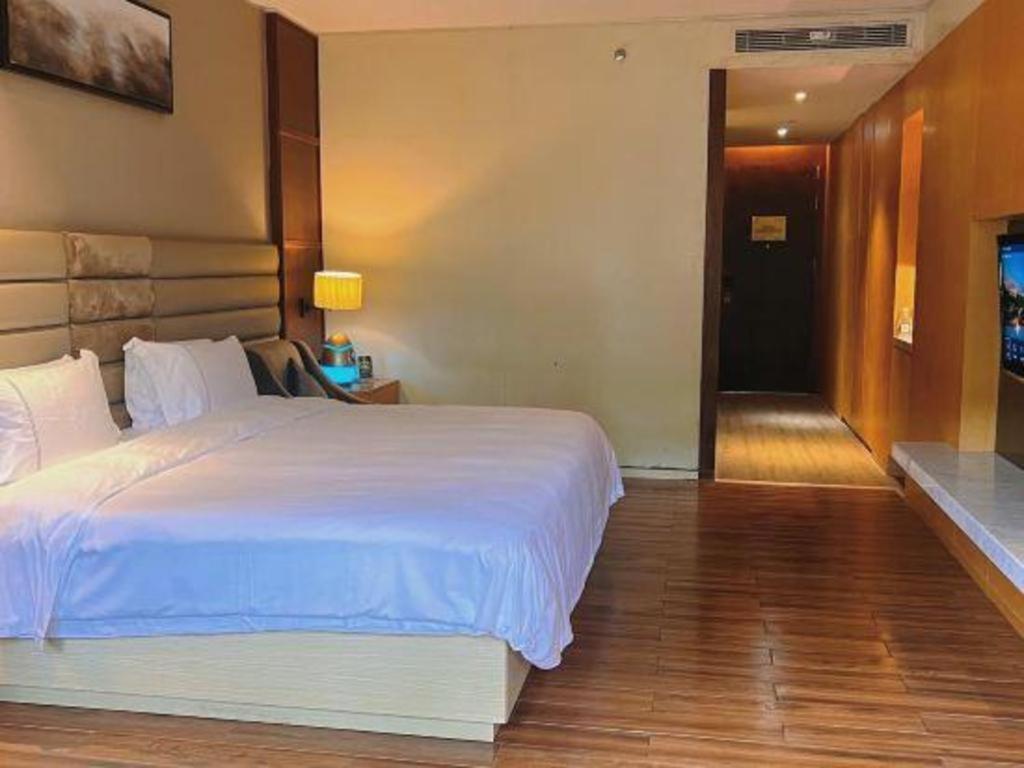 Eadry Royal Garden Hotel Haikou Hajkou Kültér fotó