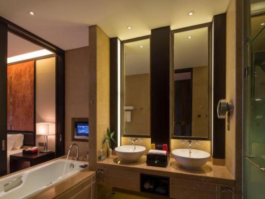 Eadry Royal Garden Hotel Haikou Hajkou Kültér fotó